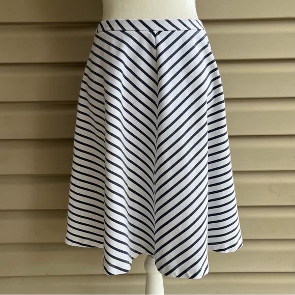 Lands' End Dresses & Skirts - •Lands’ End• Ponte Knit A-Line Navy Stripe Skirt - Size Medium